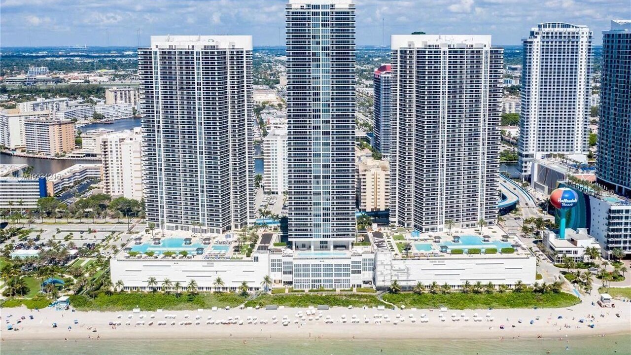 Photo of Outdoor in Hallandale Beach