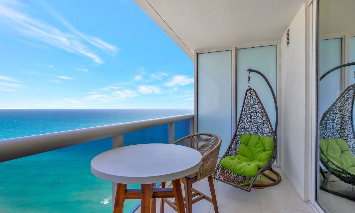 Photo of Outdoor in Hallandale Beach