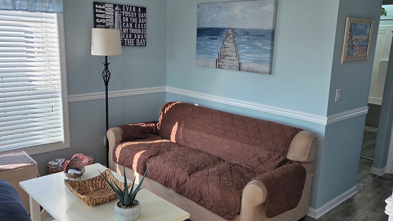 Photo of Livingroom in Assateague Pointe