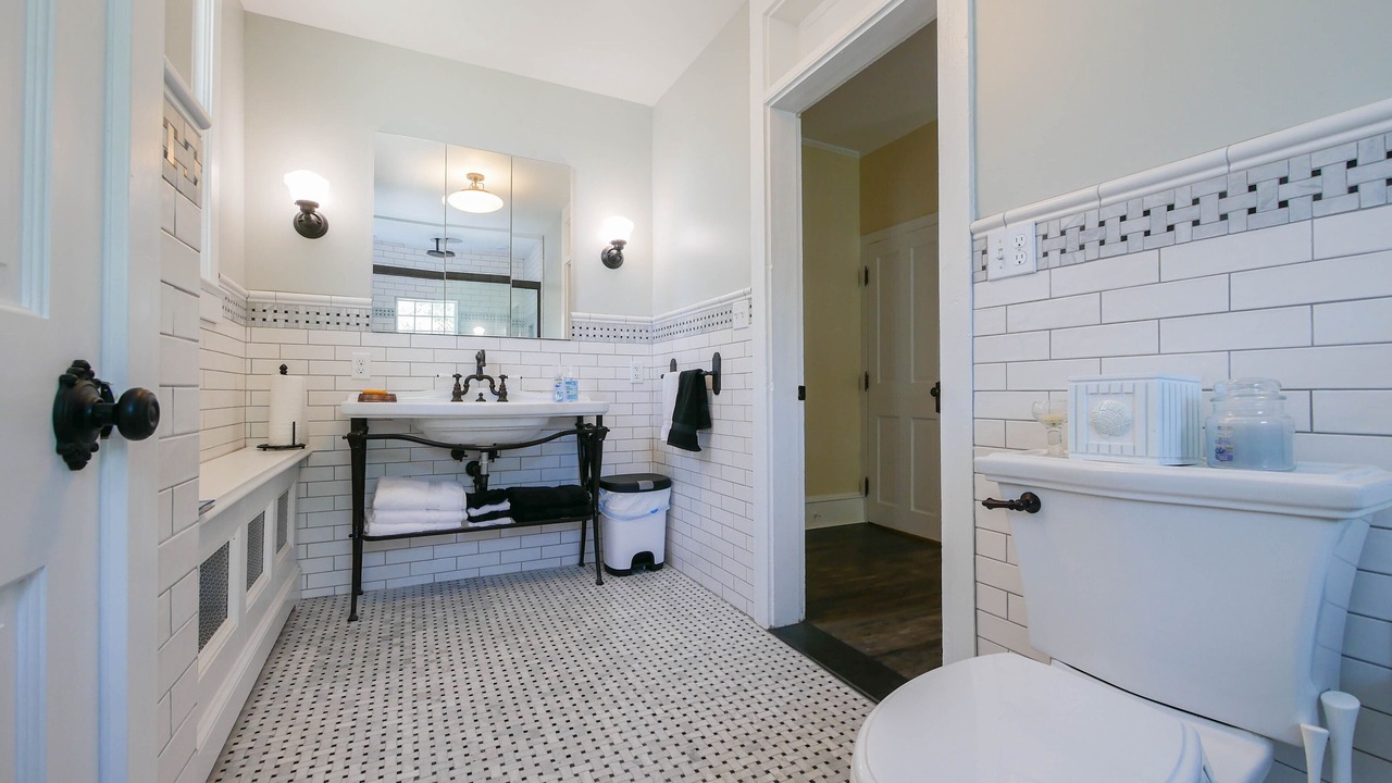 Photo of Bathroom in North End