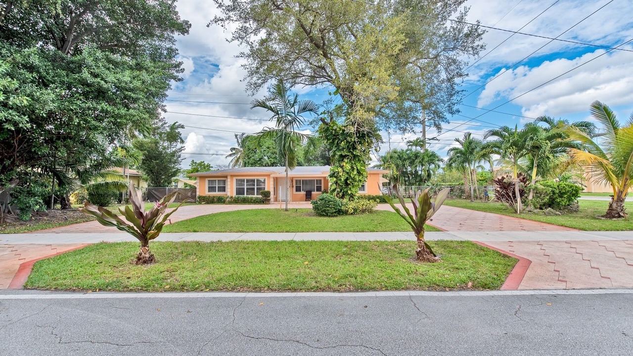 Photo of Outdoor in North Miami Beach