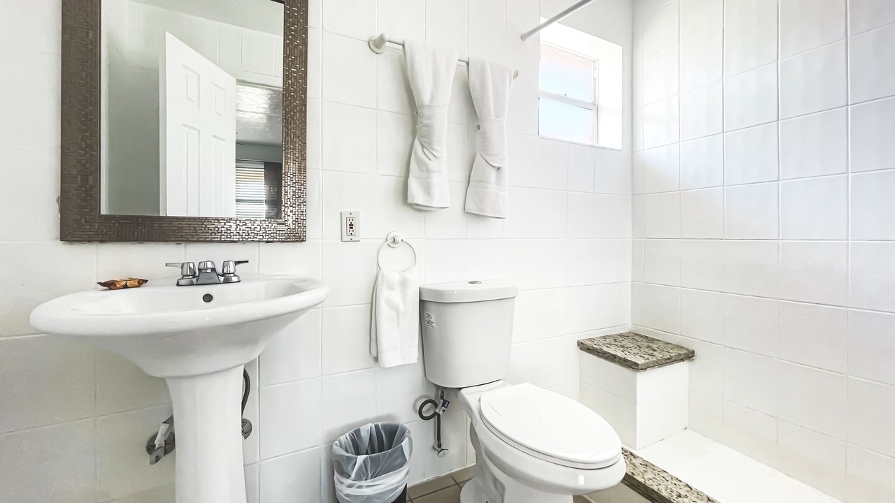 Photo of Bathroom in Hollywood
