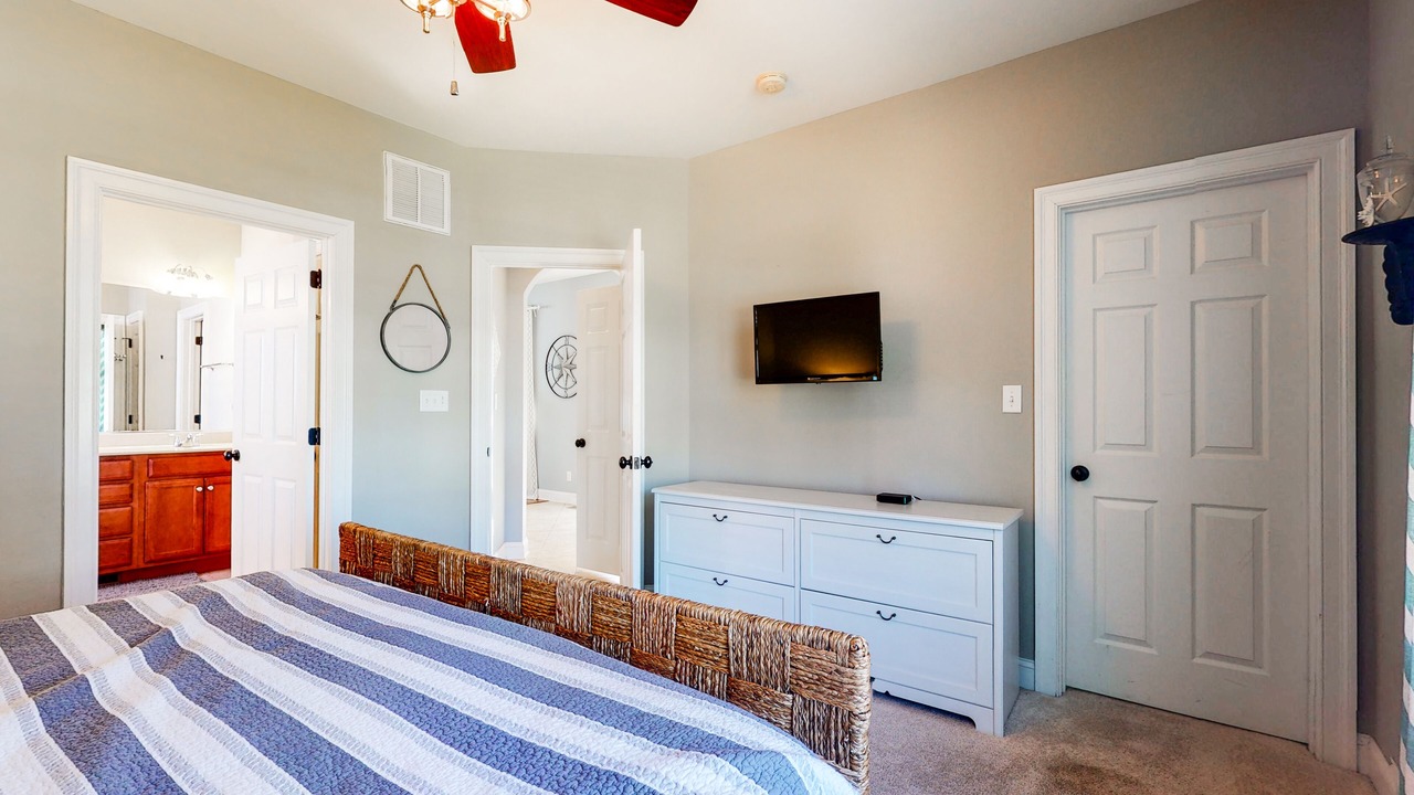 Photo of Bedroom in The Commons