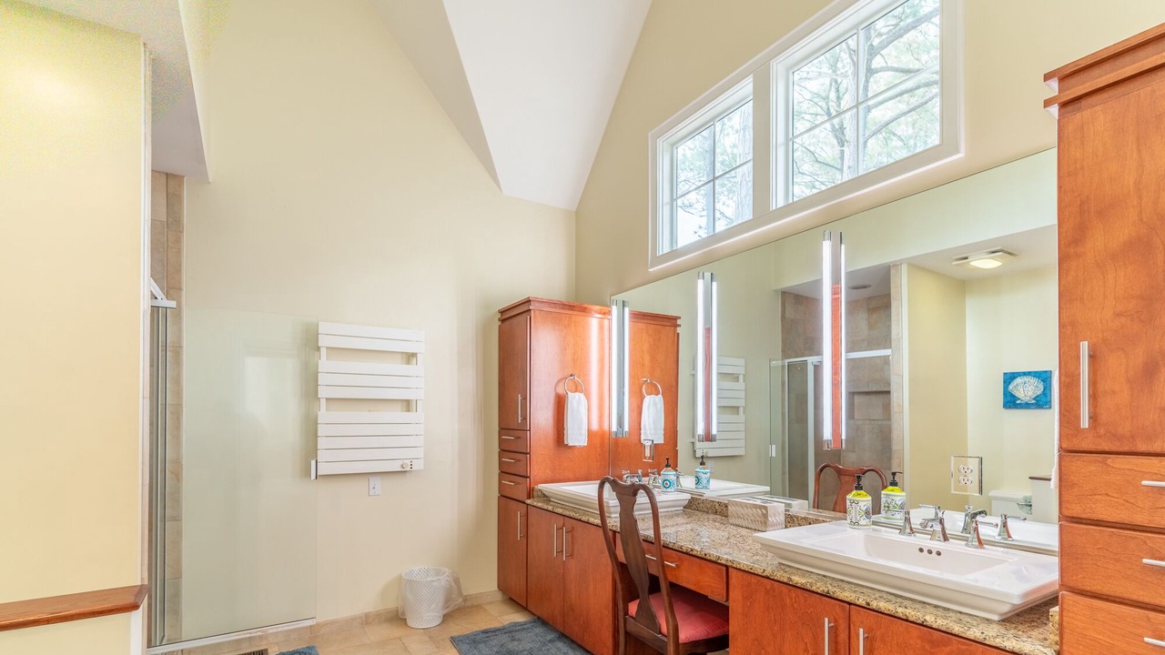 Photo of Bathroom in Weirwood