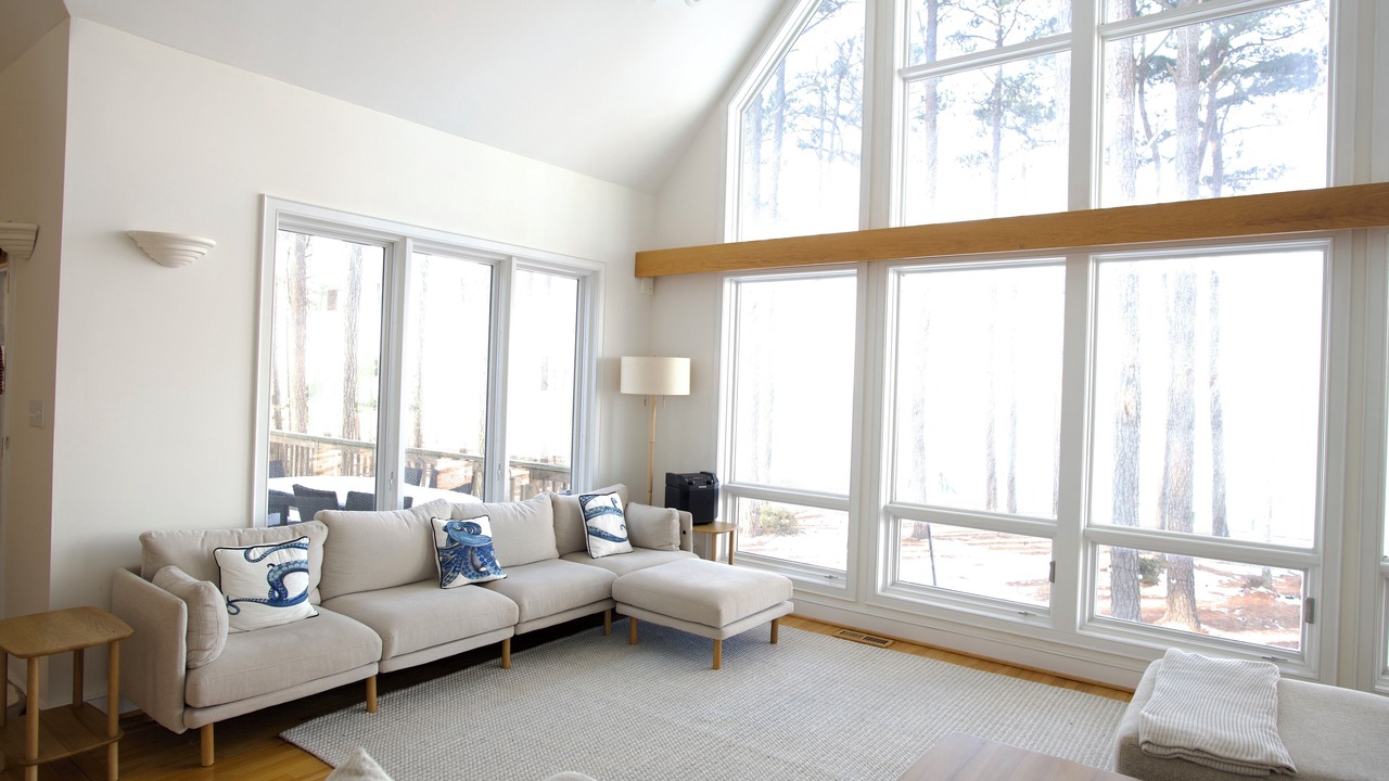 Photo of Livingroom in Weirwood