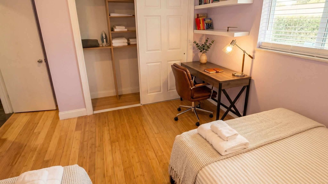 Photo of Bedroom in River Oaks