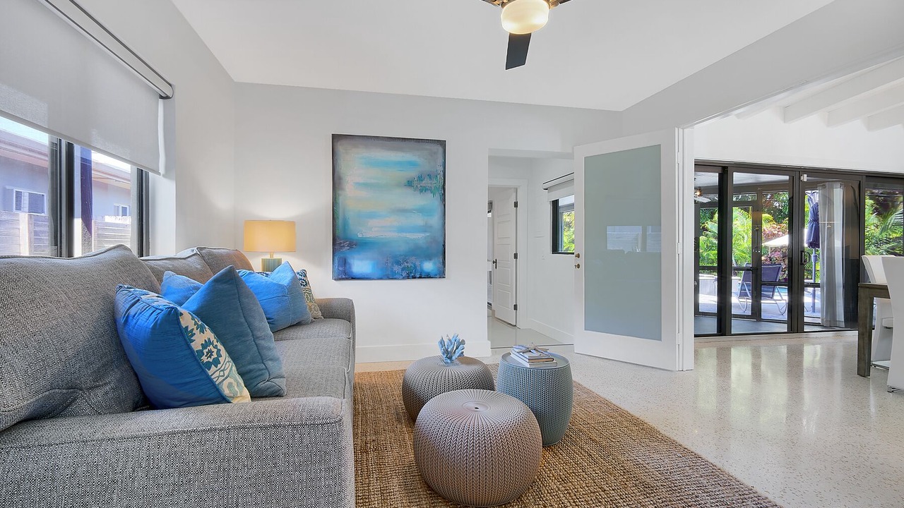 Photo of Livingroom in Poinsettia Heights
