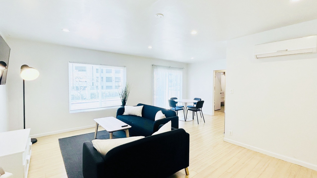 Photo of Livingroom in Carlson Park