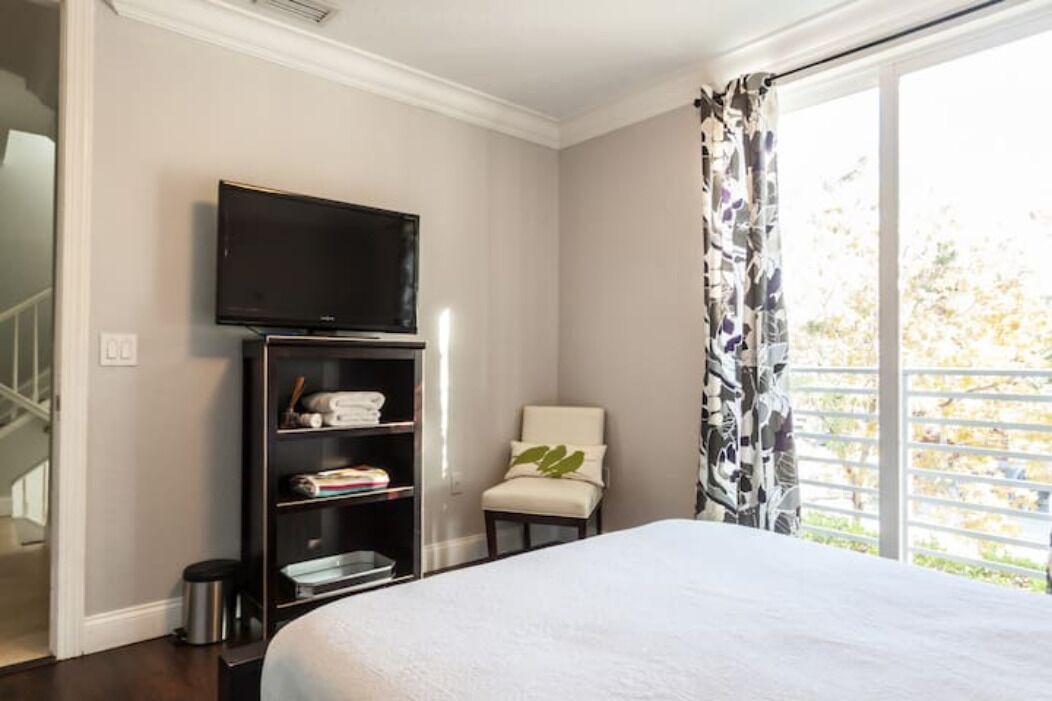 Photo of Bedroom in Harbordale