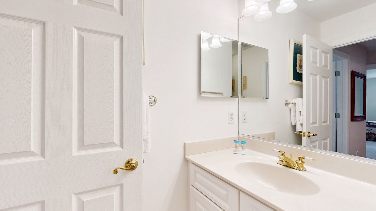 Photo of Bathroom in Ocean View