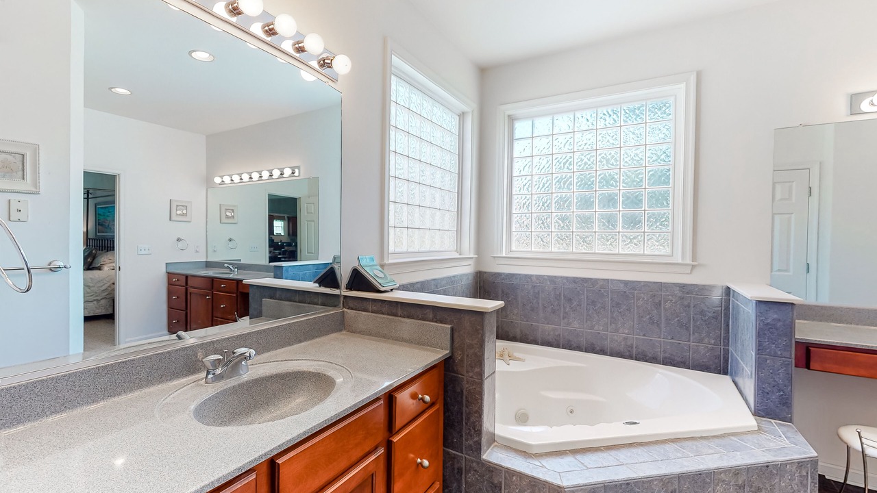 Photo of Bathroom in Ocean View