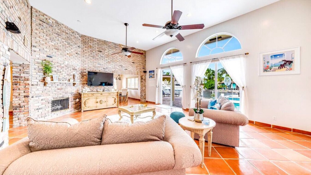 Photo of Livingroom in Pompano Isles