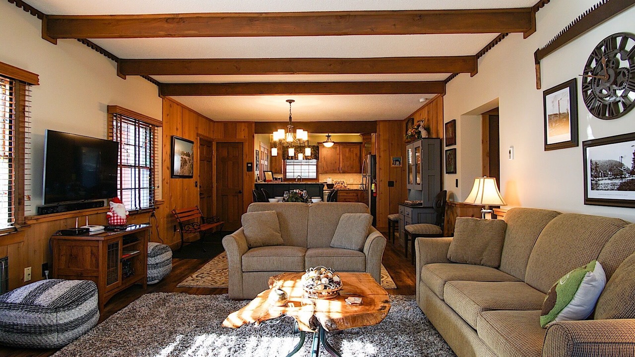 Photo of Livingroom in Edray