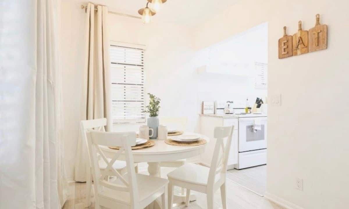 Photo of Bedroom in Santa Barbara Estates