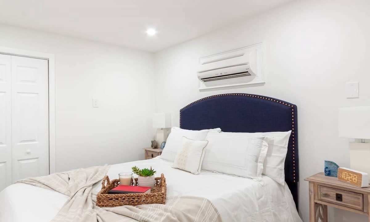 Photo of Bedroom in Santa Barbara Estates
