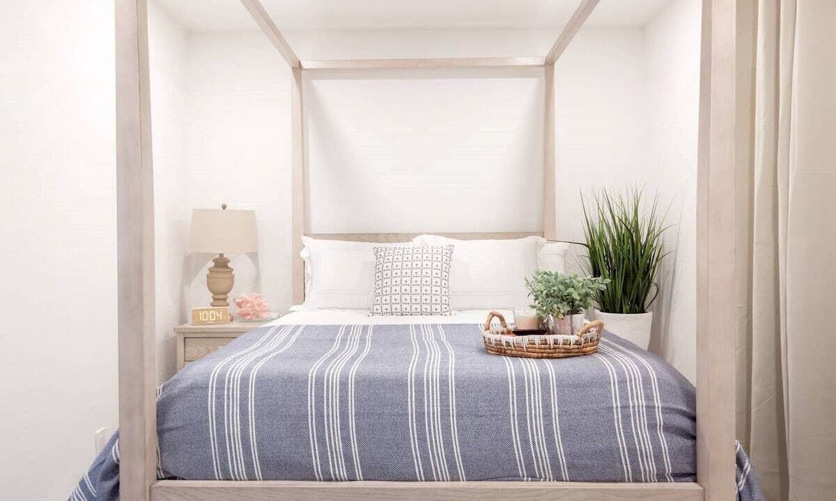 Photo of Bedroom in Santa Barbara Estates