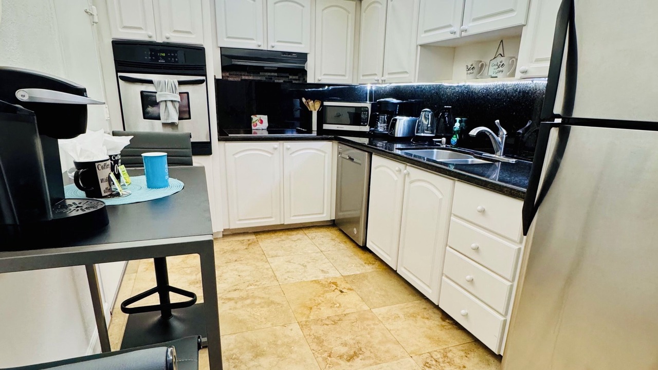 Photo of Kitchen in Hollywood South Central Beach