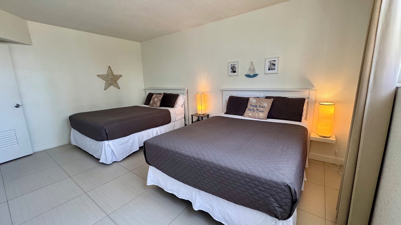 Photo of Bedroom in Hollywood South Central Beach