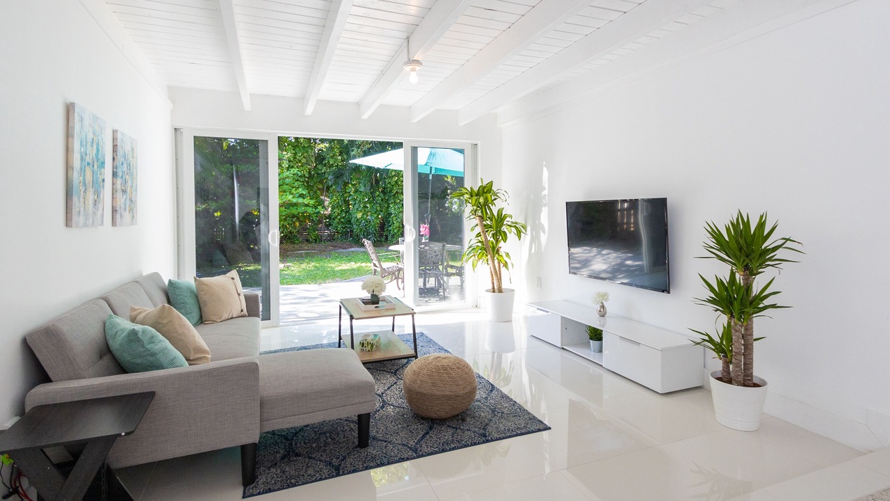 Photo of Livingroom in Northeast Miami