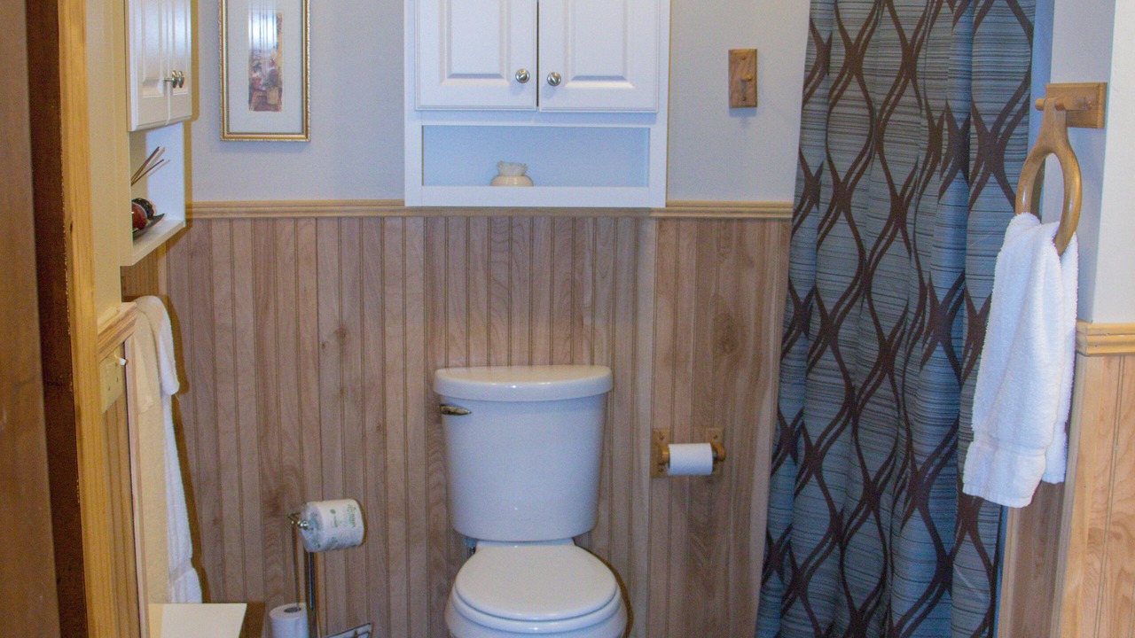 Photo of Bathroom in Edray
