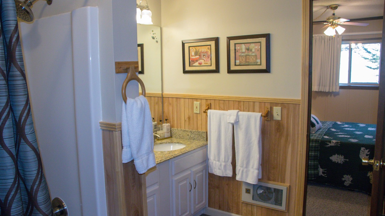 Photo of Bathroom in Edray