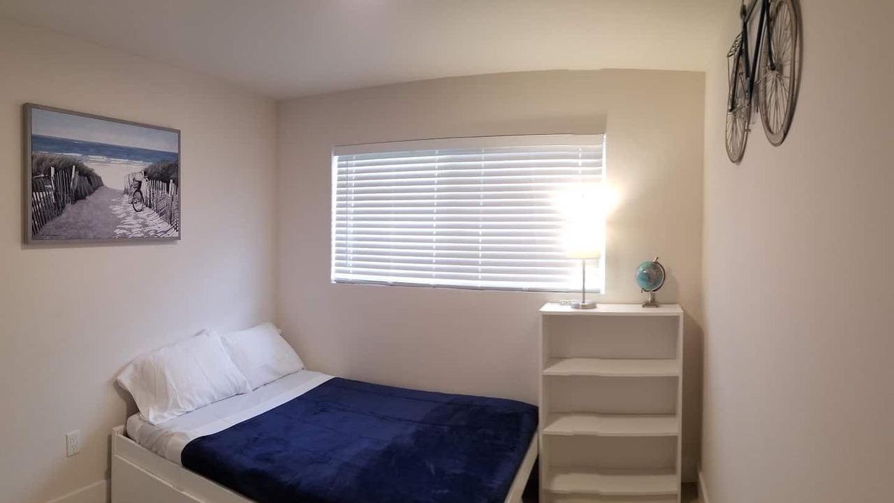 Photo of Bedroom in Coral Springs
