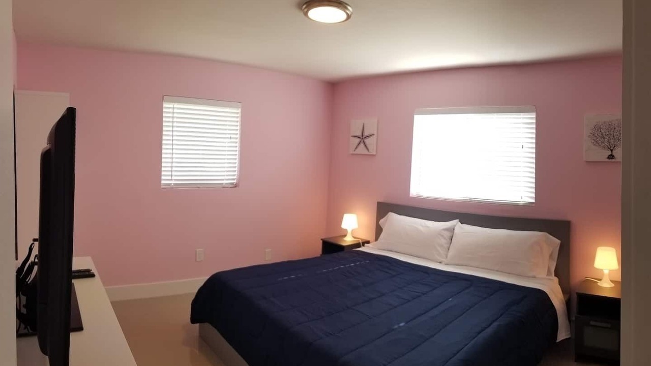 Photo of Bedroom in Coral Springs