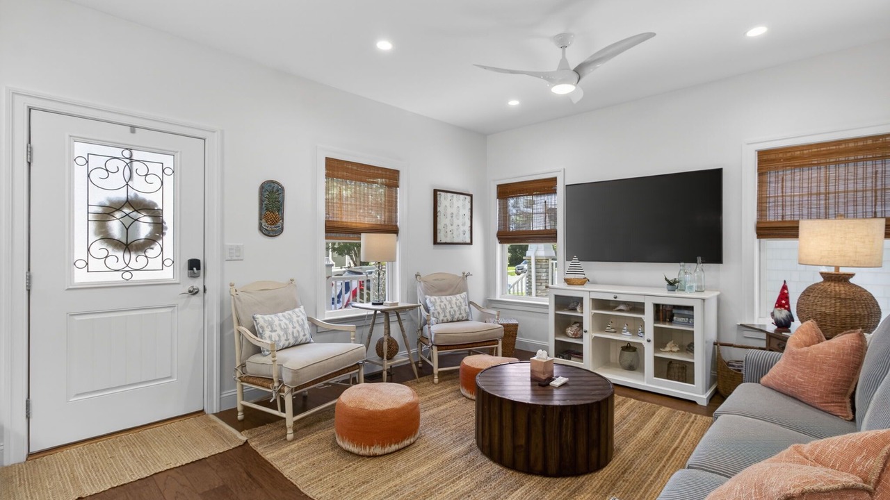 Photo of Livingroom in Cape Charles