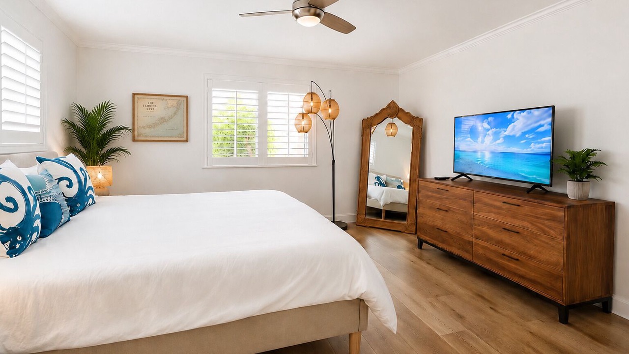 Photo of Bedroom in Downtown Hollywood