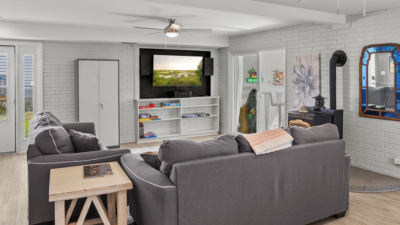 Photo of Livingroom in Keen-Wik On the Bay