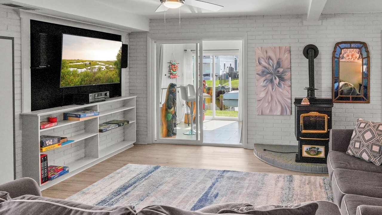 Photo of Livingroom in Keen-Wik On the Bay