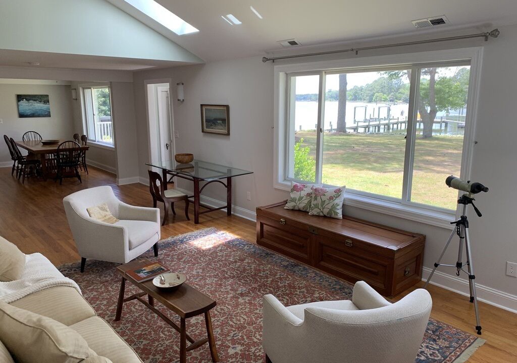 Photo of Livingroom in Mathews