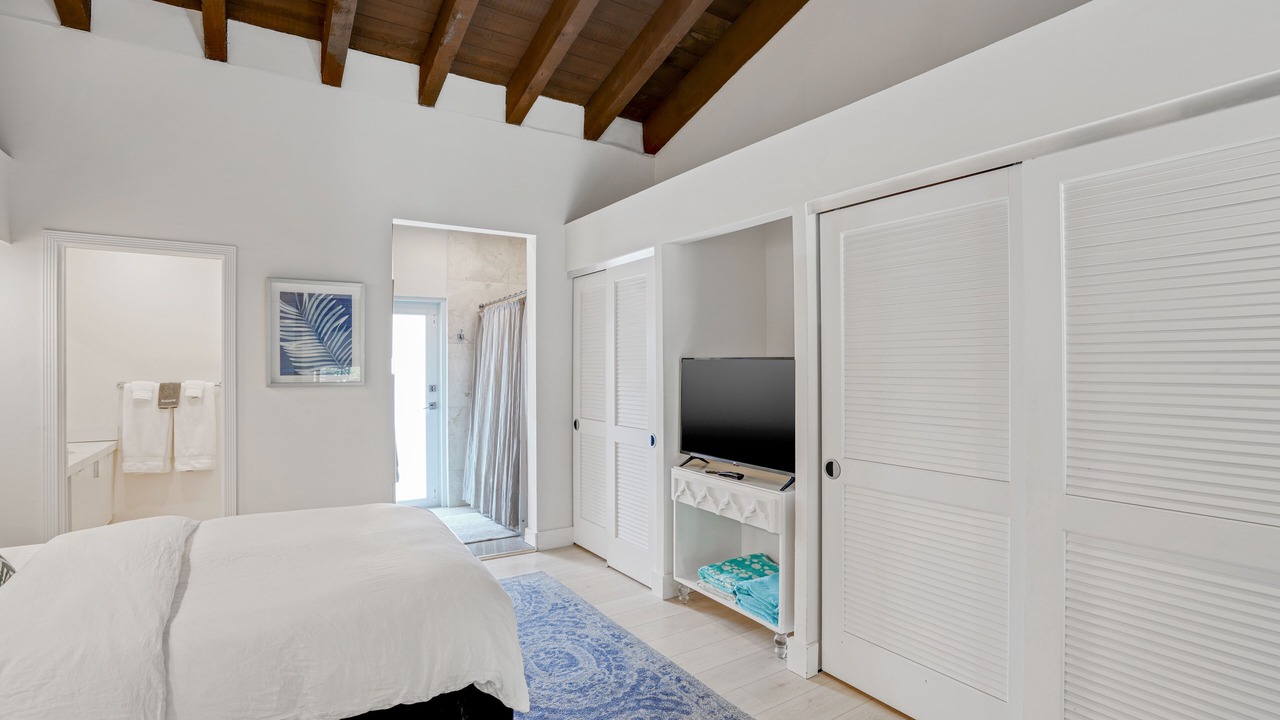 Photo of Bedroom in Miami Shores