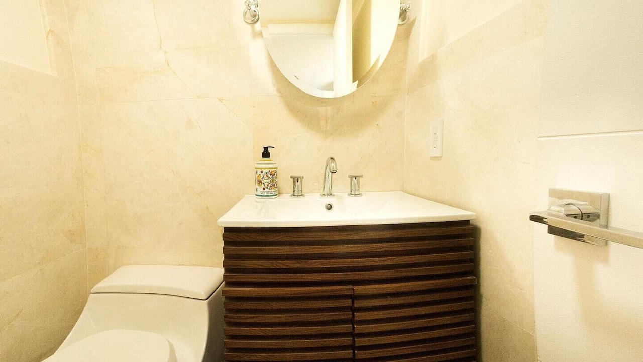 Photo of Bathroom in Miami Shores
