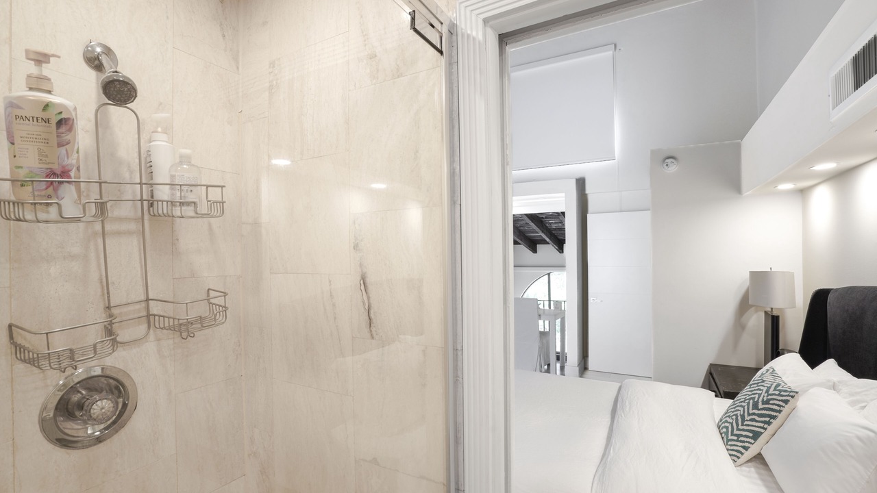 Photo of Bathroom in Miami Shores
