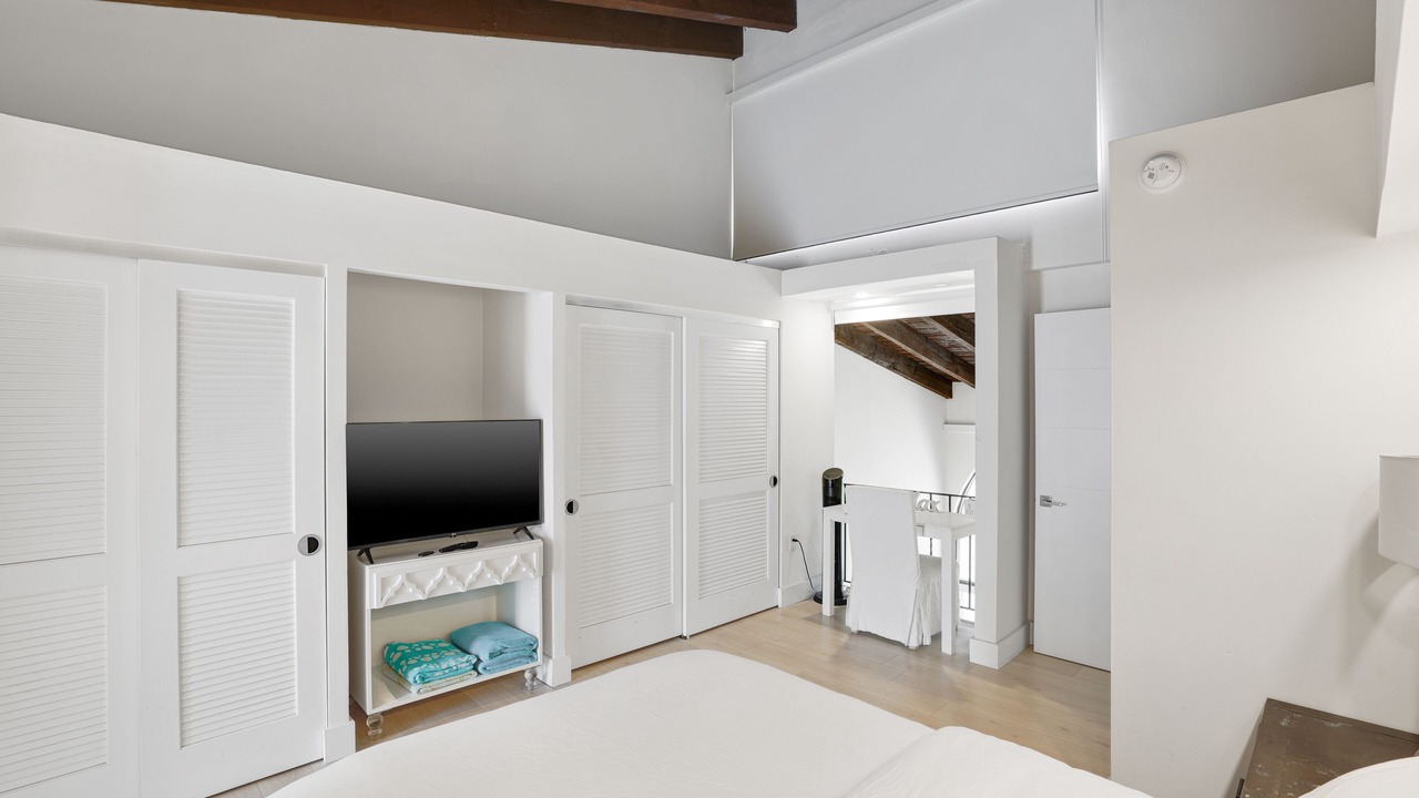Photo of Bedroom in Miami Shores