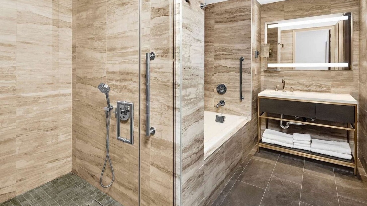 Photo of Bathroom in Central Park South