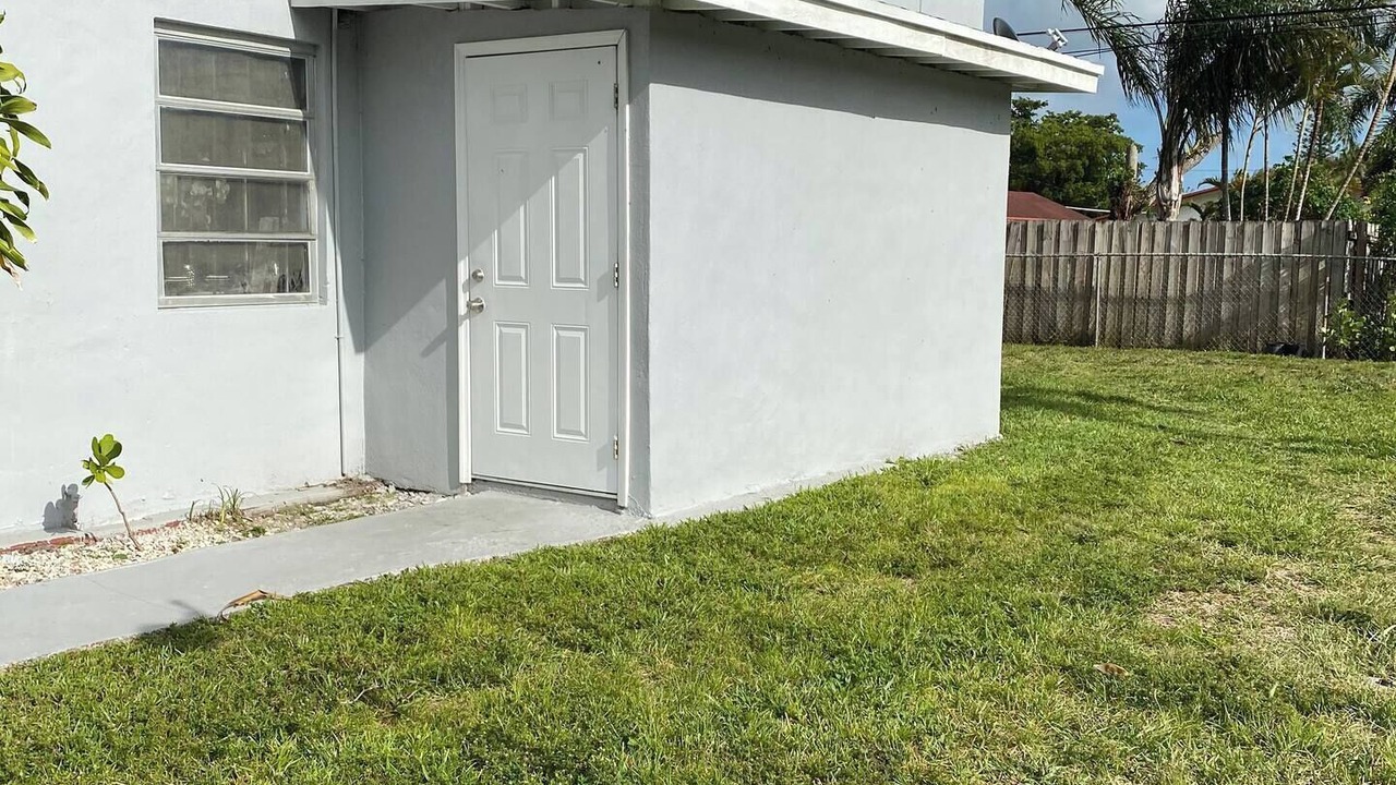 Photo of Outdoor in Hollywood