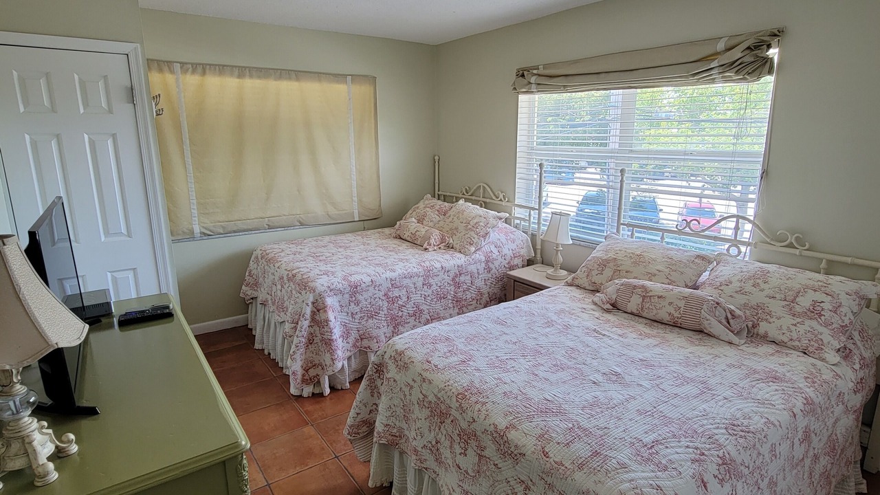 Photo of Bedroom in Harbor Village