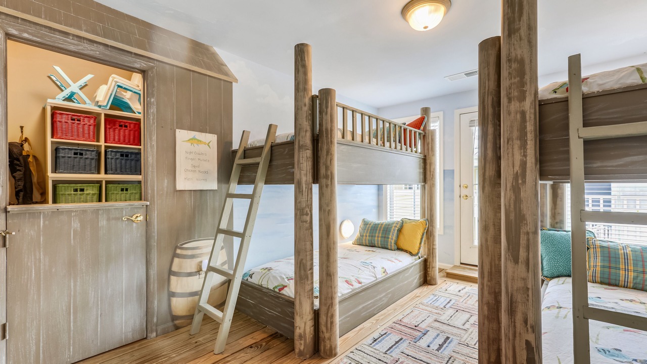 Photo of Bedroom in Sunset Island