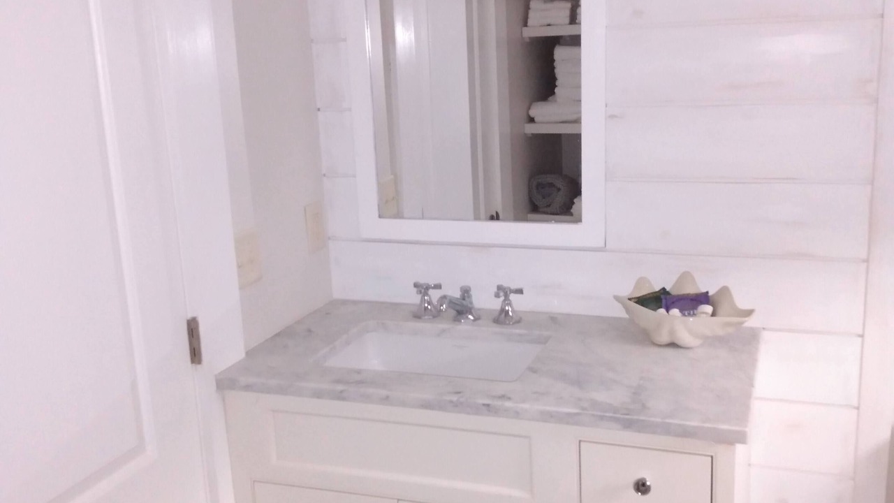Photo of Bathroom in Rock Hall