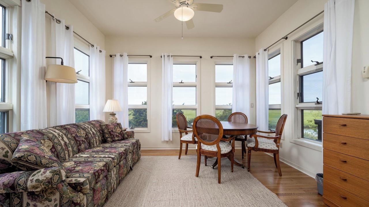 Photo of Livingroom in Broadkill Beach