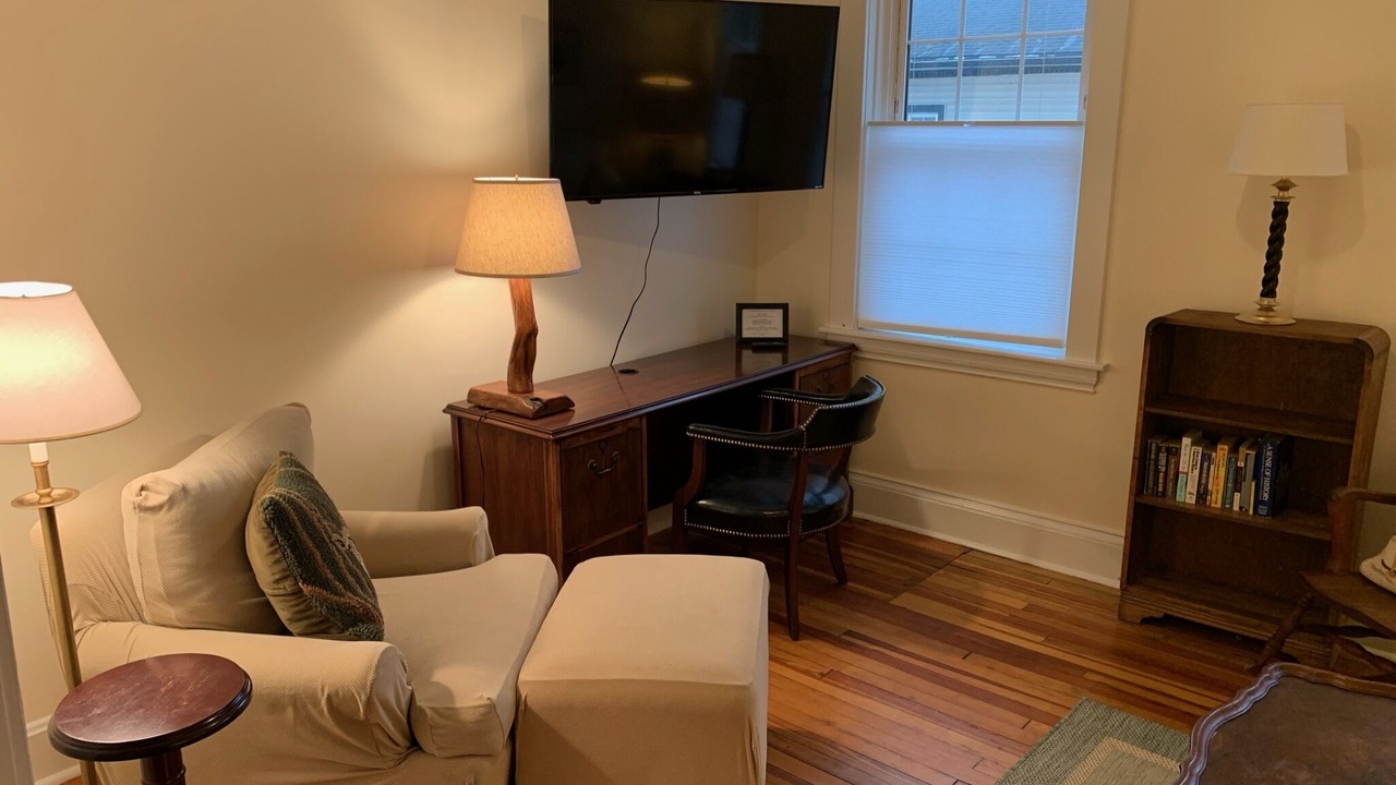 Photo of Bedroom in Hot Springs