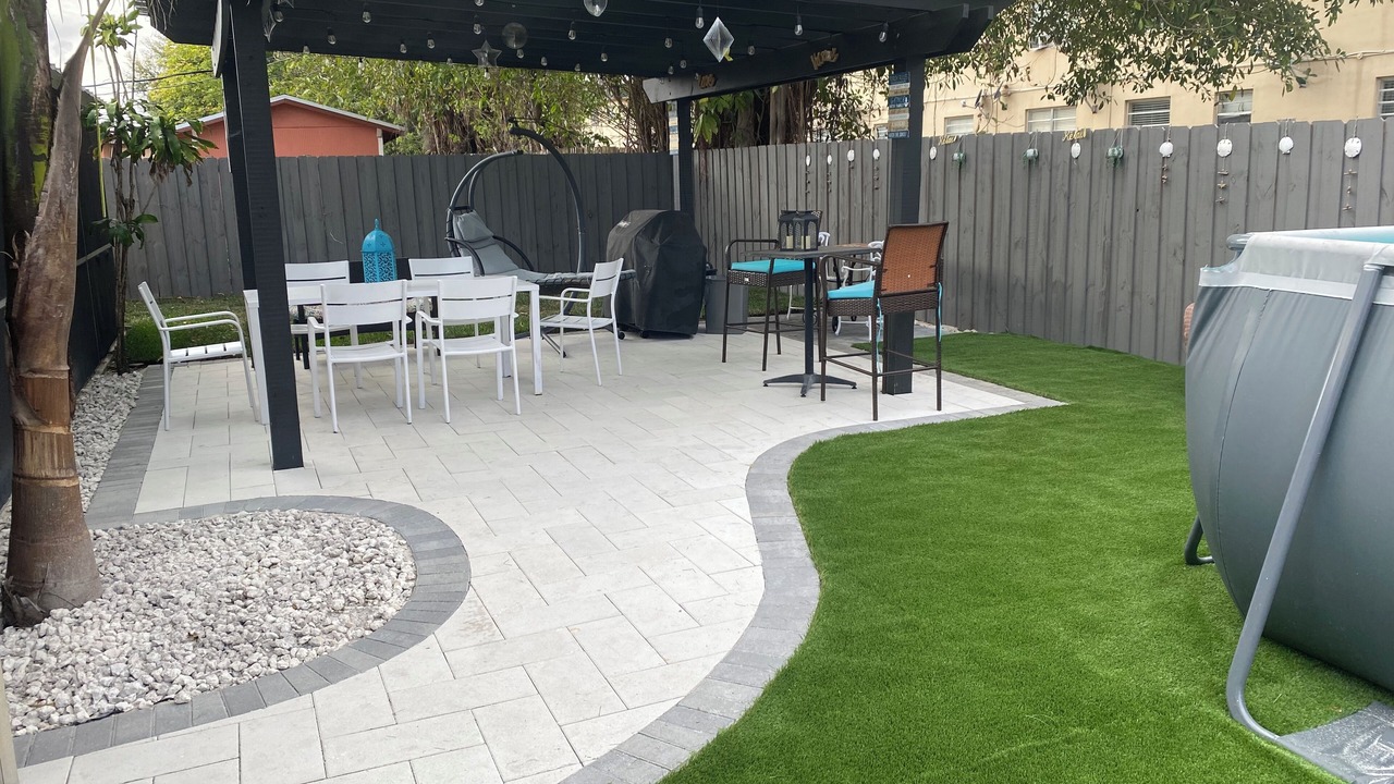 Photo of Outdoor in Biscayne Park