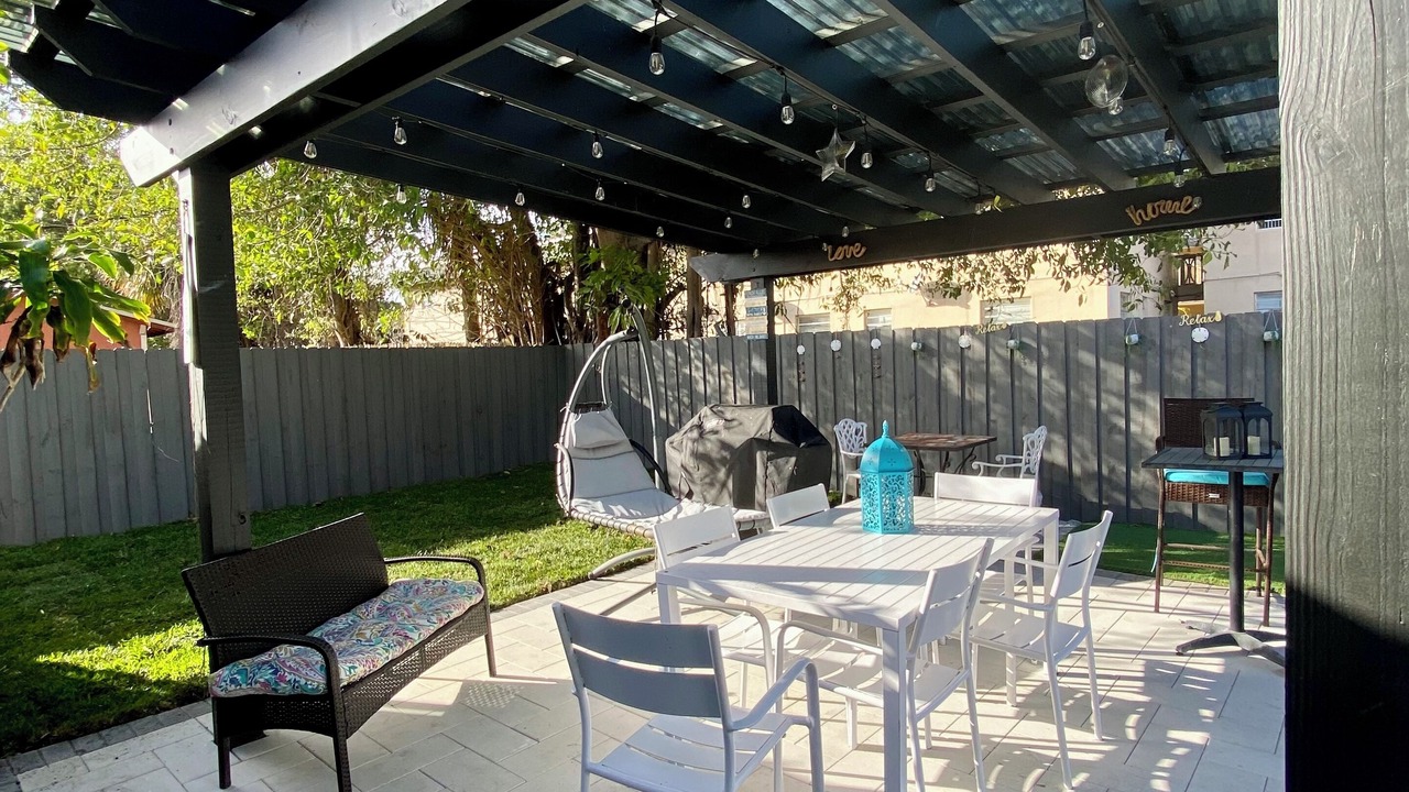 Photo of Outdoor in Biscayne Park