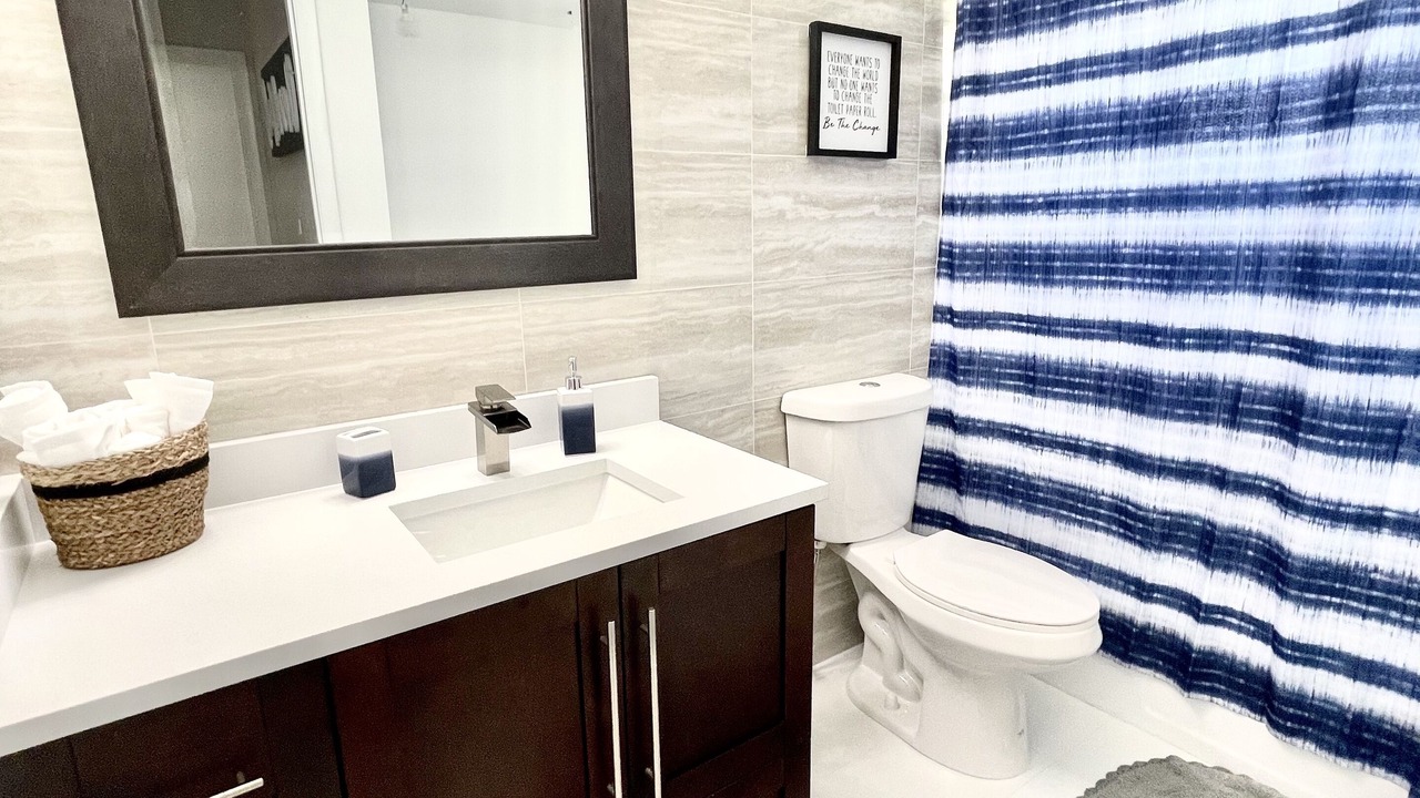 Photo of Bathroom in Biscayne Park