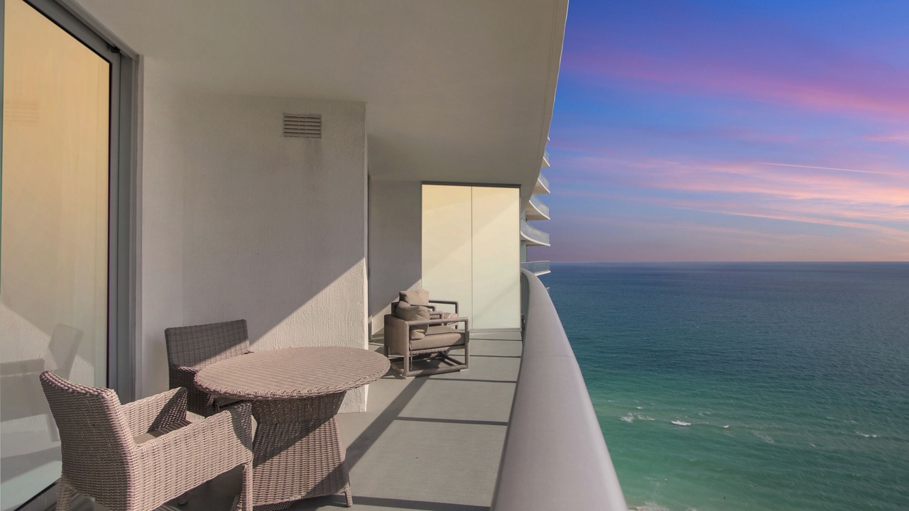 Photo of Outdoor in Hollywood South Central Beach
