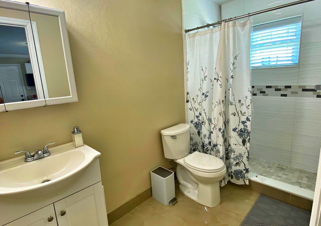 Photo of Bathroom in Miami Gardens