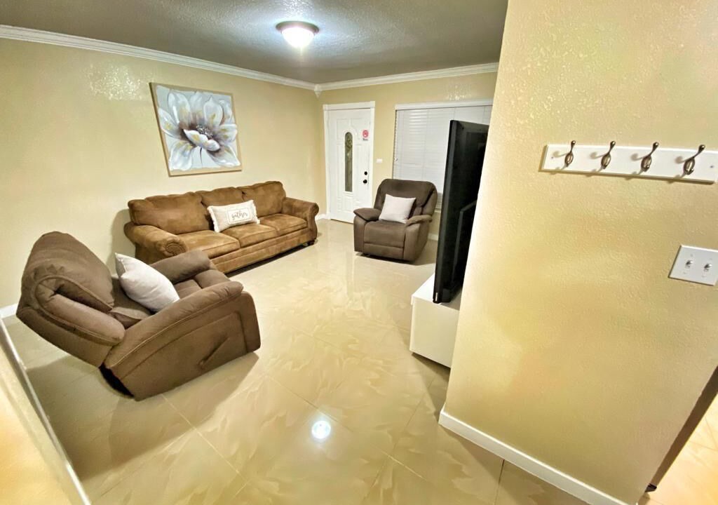 Photo of Bedroom in Miami Gardens