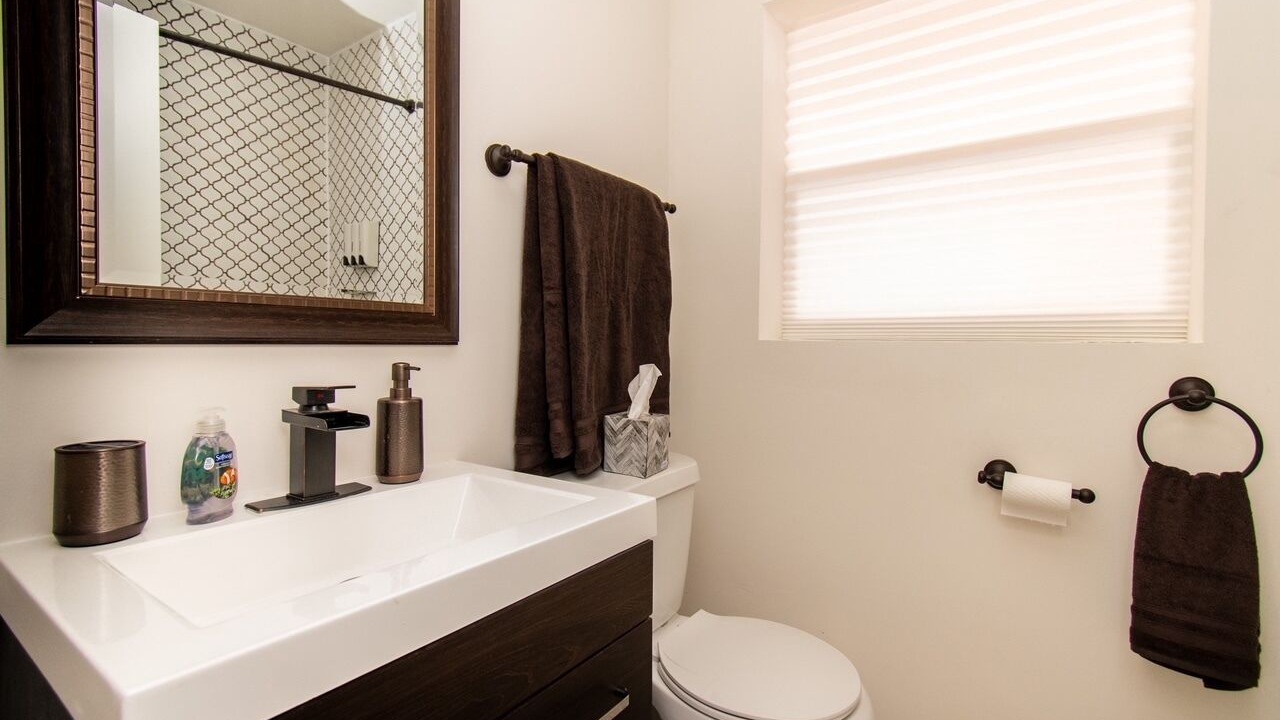 Photo of Bathroom in Royal Poinciana